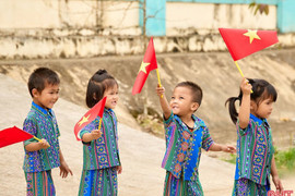 Bộ Nội vụ trả lời thông tin "nghỉ Giỗ Tổ, 30/4-1/5 kéo dài 9 ngày"