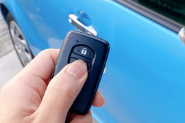 Dấu hiệu chìa khóa ô tô sắp hết pin và cách thay nhanh tại nhà