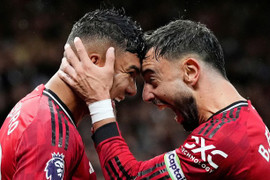 Man Utd thắng Chelsea trong trận cầu hai thẻ đỏ
