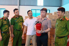 Khởi tố, bắt tạm giam Giám đốc Công ty Tomoken sản xuất hàng triệu bình chữa cháy giả