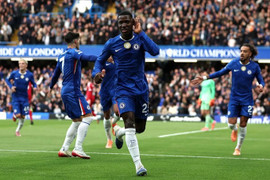 Phút cuối định mệnh, Liverpool gục ngã trước Chelsea