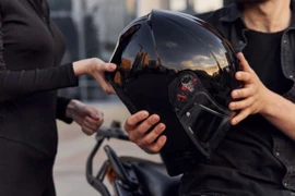 Nam sinh bị nhồi máu cơ tim vì quá phấn khích khi chở người đẹp