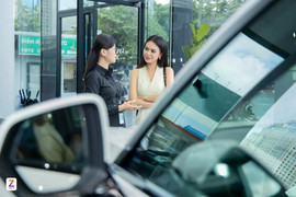 Sát Tết Nguyên đán, nhiều ôtô vẫn khuyến mại cả trăm triệu đồng