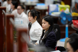 Nghỉ hưu trước tuổi do tinh giản biên chế có thể nhận hai khoản trợ cấp