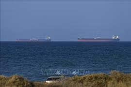 Iran công bố lộ trình thay thế cho tàu qua eo biển Hormuz