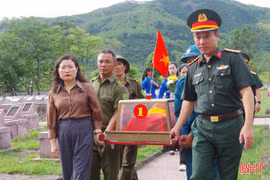 Truy điệu, an táng 8 hài cốt liệt sĩ hy sinh tại chiến trường Đồng Lộc