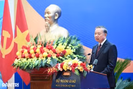 Tổng Bí thư, Chủ tịch nước Tô Lâm phát biểu chỉ đạo tại Hội nghị Ngoại giao lần thứ 33.