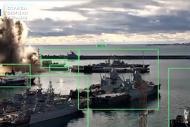 Nhìn lại Thế giới 2025: Cánh cửa hòa bình vẫn đóng