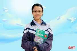 Nữ thủ khoa Sinh học lớp 12: Tự tin và kiên trì thì sẽ thành công