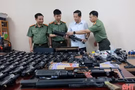 Bộ Công an gửi thư khen Công an Hà Tĩnh triệt phá đường dây chế tạo, mua bán vũ khí 