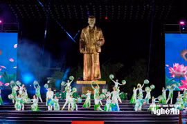 Khai mạc Lễ hội Làng Sen năm 2026