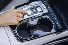 Những công nghệ ô tô hiện đại nhưng khó dùng