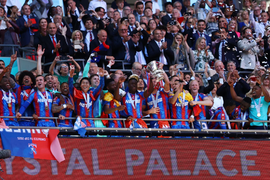 Hạ Man City, Crystal Palace giành danh hiệu lớn đầu tiên trong lịch sử