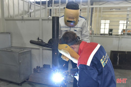 Cảnh báo lừa đảo đưa lao động đi làm việc thời vụ tại Hàn Quốc