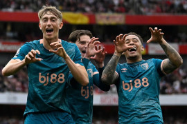 Arsenal thua trận thứ hai liên tiếp