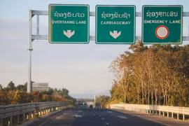 Nhiều nước Đông Nam Á quy định làn trái cao tốc chỉ để vượt