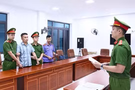 Giáo viên trường chuyên Tuyên Quang bị giữ khẩn cấp trong vụ điểm Toán bất thường