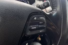 Vì sao ô tô số sàn hiếm được trang bị Cruise Control?