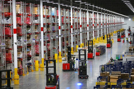 Kệ kho hàng lắp ghép “xương sống” của kho thông minh thời 4.0