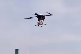 Từ 20/7, drone, flycam phải gắn mã định danh tương tự biển số xe