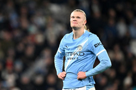 Man City thua sốc trên sân nhà