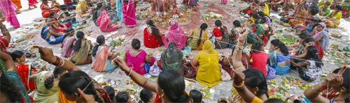 Ấn Độ là một quốc gia có diện tích rộng lớn và đông dân thuộc bậc nhất thế giới. Ấn Độ là một quốc gia có diện tích rộng lớn và đông dân thuộc bậc nhất thế giới.