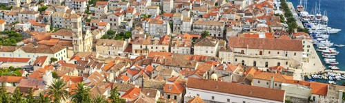 Croatia sở hữu vẻ đẹp vừa hiện đại, vừa cổ xưa. Croatia sở hữu vẻ đẹp vừa hiện đại, vừa cổ xưa.