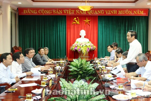 Bí thư Tỉnh ủy Nguyễn Thanh Bình: Báo Nhân Dân đã đồng hành với Hà Tĩnh đưa hình ảnh, con người Hà Tĩnh năng động, thân thiện đến với bạn bè trong và ngoài nước, góp phần thu hút nguồn lực, kêu gọi đầu tư...