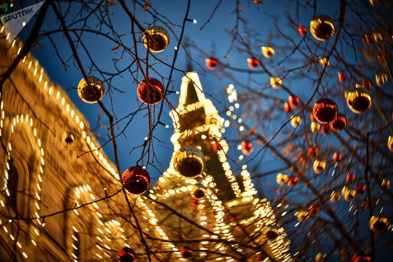 moscow sang lung linh chuan bi don giang sinh va nam moi 2018