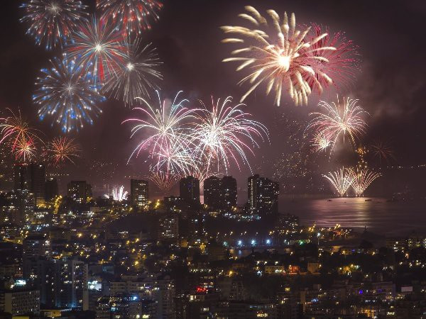 top 10 thanh pho long lay nhat the gioi de don chao nam moi 2018