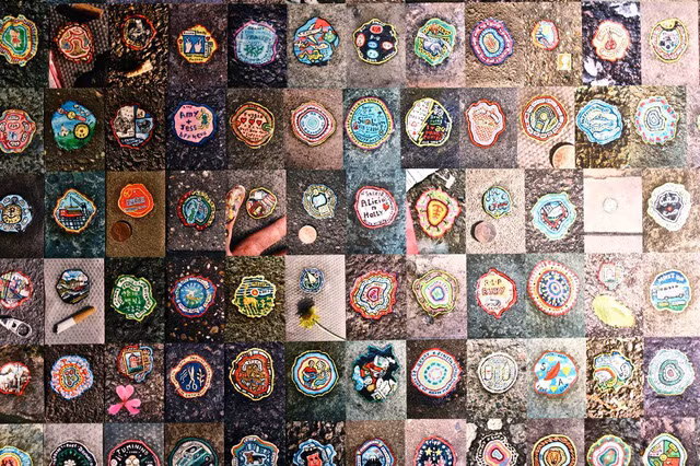 sang tac nghe thuat tren ba keo cao su