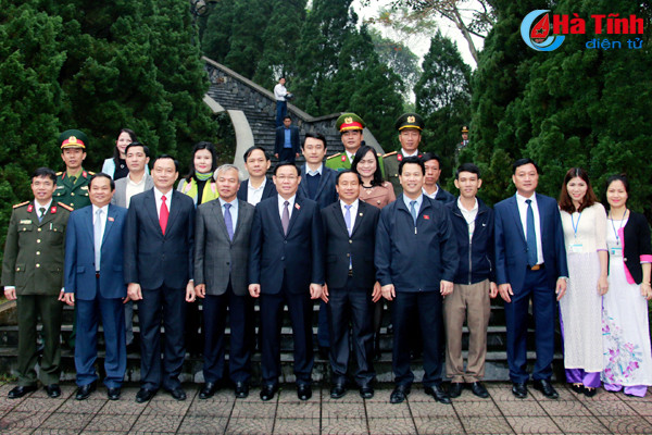 pho thu tuong vuong dinh hue dang huong tai khu mo tong bi thu tran phu