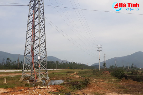hoan thanh thi cong duong day 35kv doan qua phuong ky thinh