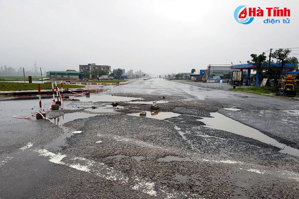 nga ba duong tranh ky anh chi chit o trau o ga