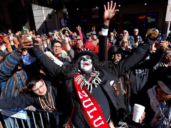 top 10 thanh pho long lay nhat the gioi de don chao nam moi 2018