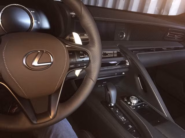 xe the thao lexus lc500 2018 dau tien ve viet nam