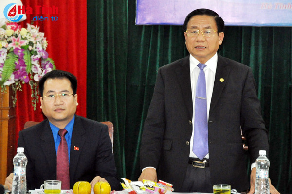 the hien tinh than khi phach cua tuoi tre que huong anh hung ly tu trong