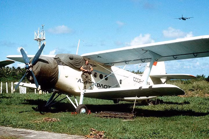 anh kham pha kho may bay quan su cua khong quan trieu tien