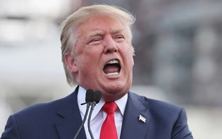 the gioi ngay qua xe tai lao vao dam dong o new york