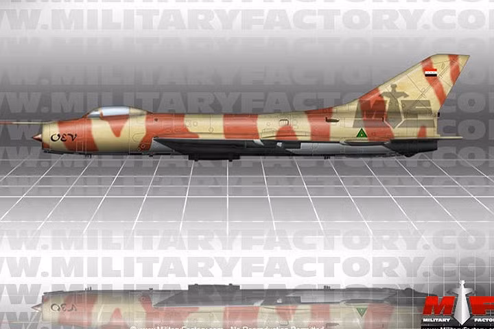 anh kham pha kho may bay quan su cua khong quan trieu tien