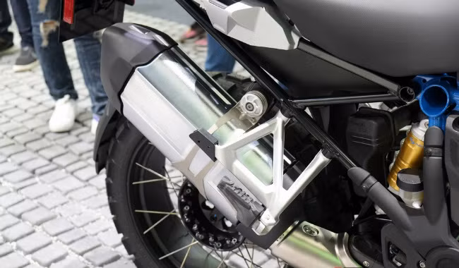 me man bmw r 1200 gs rallye gia hon nua ty dong