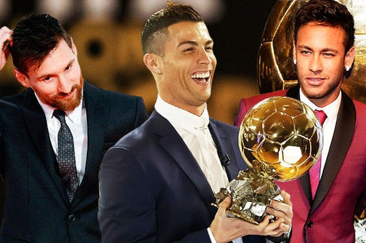 qua bong vang 2017 ronaldo can bang ky luc cua messi