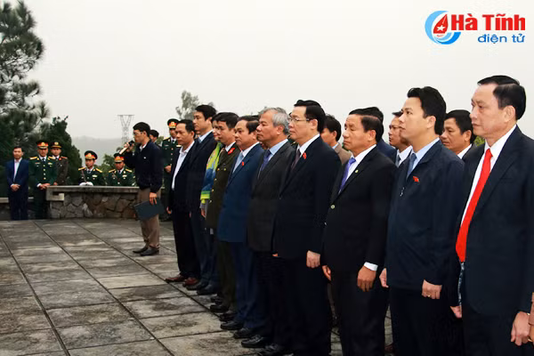 pho thu tuong vuong dinh hue dang huong tai khu mo tong bi thu tran phu