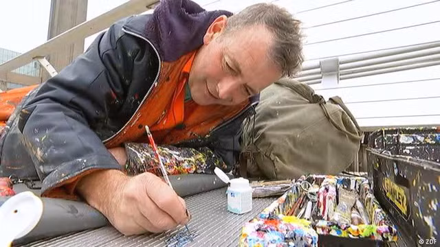 sang tac nghe thuat tren ba keo cao su