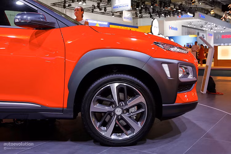 can canh xe gia re hyundai kona 2018 vua ra mat
