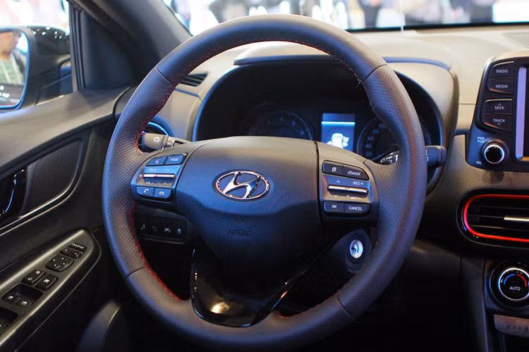 can canh xe gia re hyundai kona 2018 vua ra mat