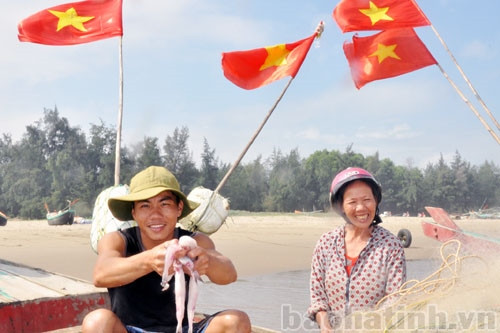 Cấp trang thiết bị y tế dự trữ quốc gia phục vụ chiến sỹ, ngư dân bám biển ảnh 1