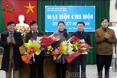 Đổi mới phong cách làm báo theo hướng chuyên nghiệp ảnh 1