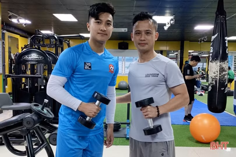 Cầu thủ Hải Phòng tập gym trước trận gặp Hồng Lĩnh Hà Tĩnh