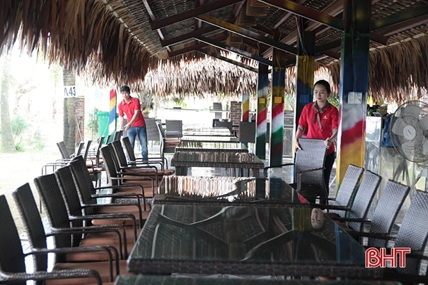 Các điểm du lịch biển Hà Tĩnh “khởi động” mùa đón khách